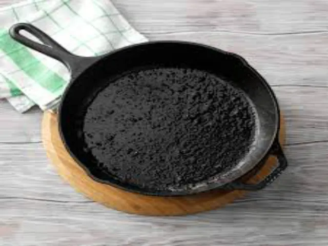 How To Remove Rancid Oil From Cast Iron In (2) Simple Steps